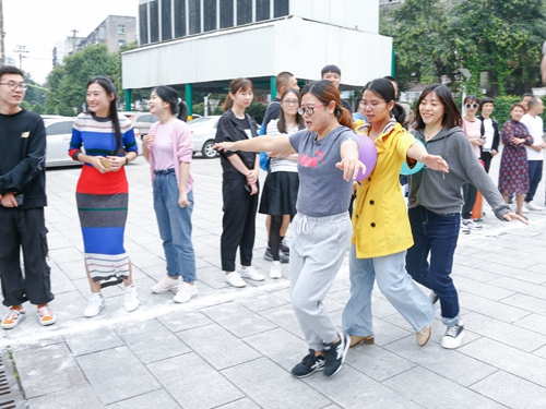 歡度中秋喜迎國慶 宜化集團(tuán)與宜昌市發(fā)改委共同舉辦趣味運動會(圖7)