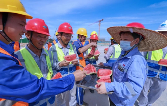 王大真看望慰問田家河項(xiàng)目建設(shè)一線干部職工(圖4)